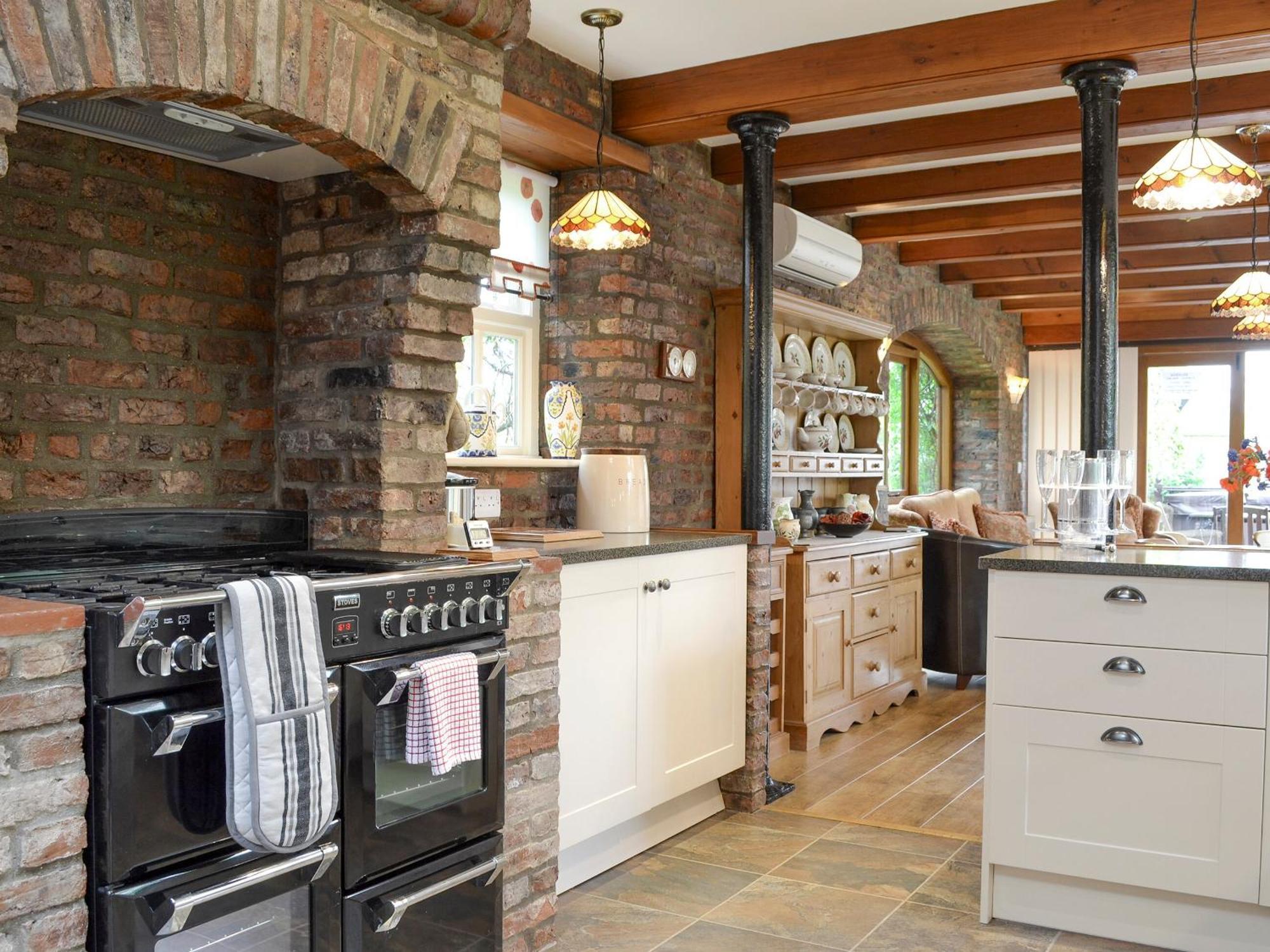 Walled Garden Lodge Ryehill Esterno foto
